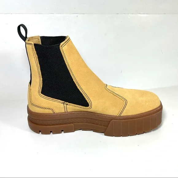 Puma Mayze Chelsea Suede Boot Women’s Size 8 Platform Gum Sole Wheat. - Picture 2 of 10